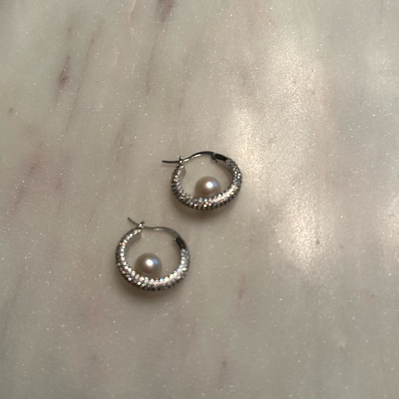 Pearl hoop earrings - Picture 1 of 1